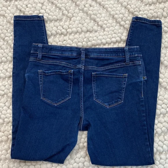 Liz Lange maternity jeans 32 - Picture 3 of 5